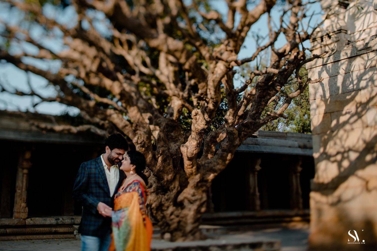 Discover 2024's Hottest Trend: Pre-Wedding Photoshoots by Top 10 Pre-Wedding Photographers in Bangalore 6 Pre wedding Lepakshi Nandi Temple Bangalore Photographer candid pre wedding Sree vikash 19