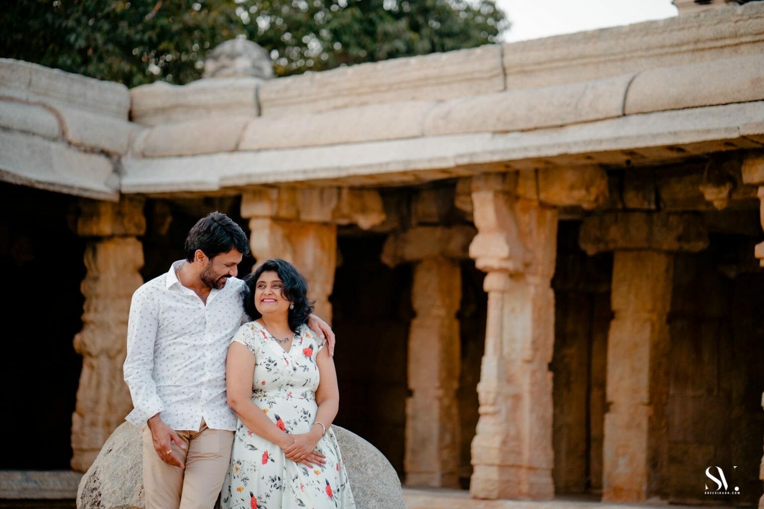 Discover 2024's Hottest Trend: Pre-Wedding Photoshoots by Top 10 Pre-Wedding Photographers in Bangalore 12 Pre wedding Lepakshi Nandi Temple Bangalore Photographer candid pre wedding Sree vikash 23