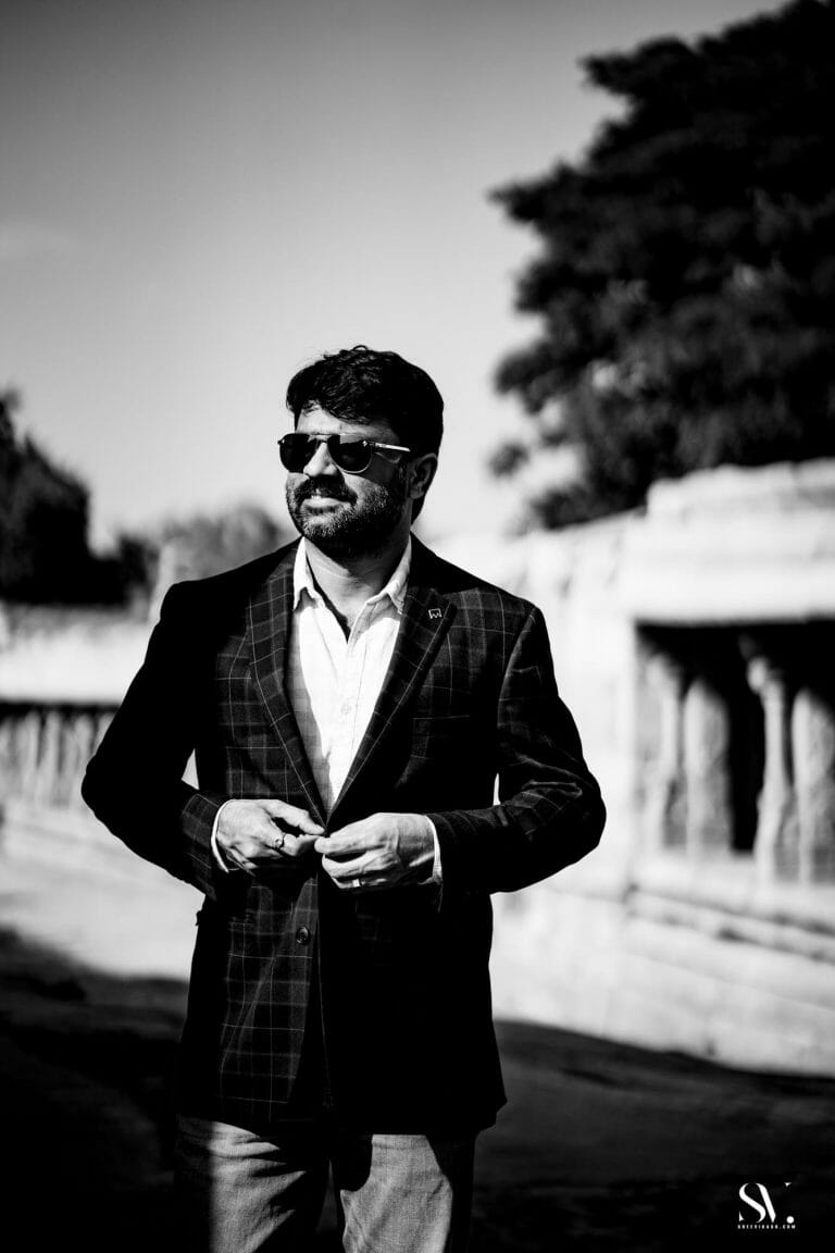 Sravanti & Harinath | Pre Wedding Lepakshi Nandi Temple | Bangalore - photograph 25
