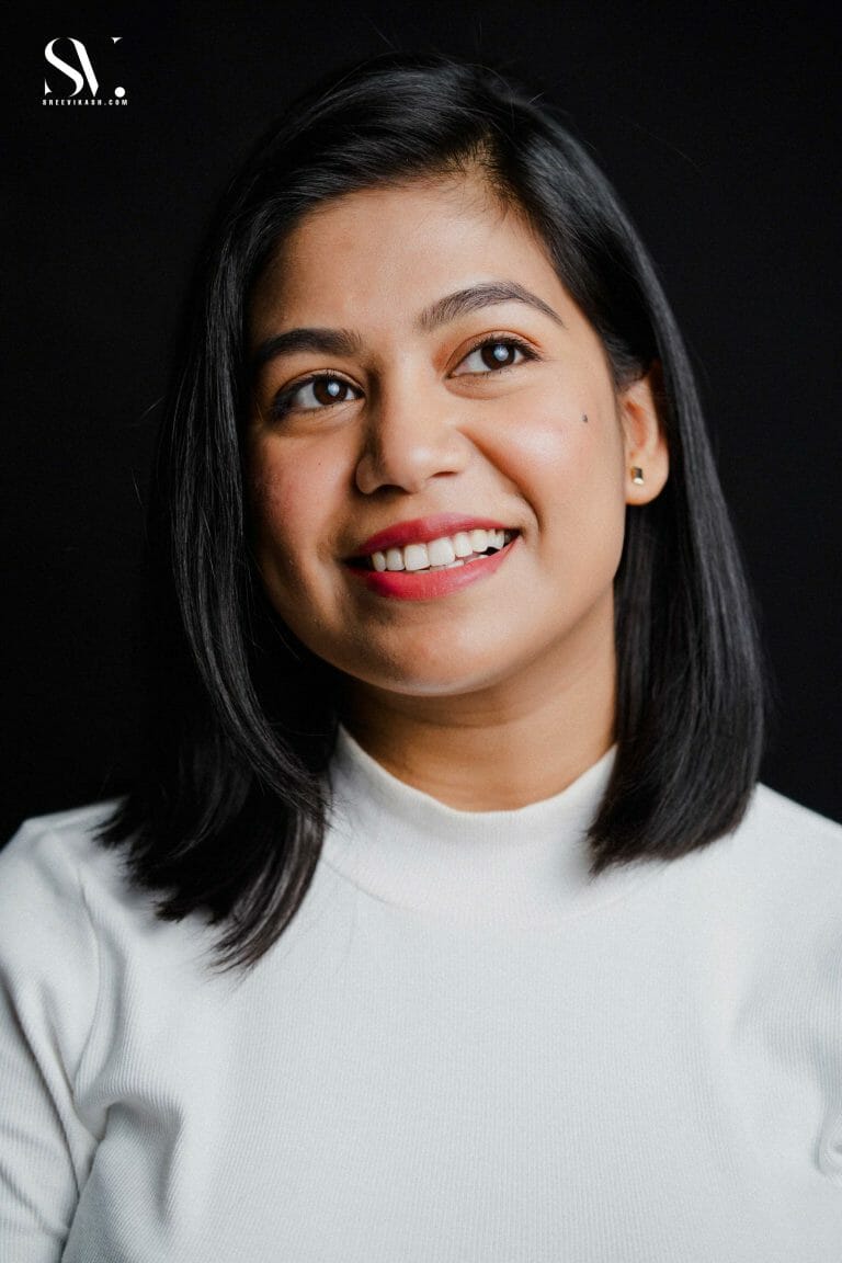 Linkedin Headshots for HR Professionals Bangalore - photograph 11