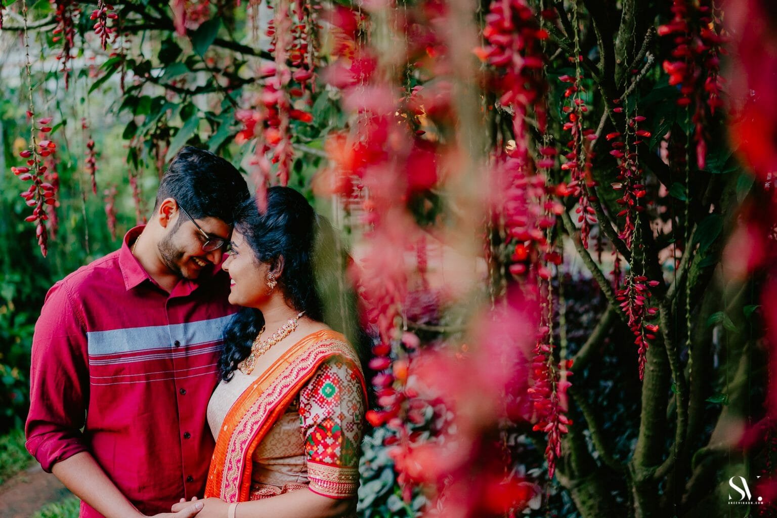 Discover 2024's Hottest Trend: Pre-Wedding Photoshoots by Top 10 Pre-Wedding Photographers in Bangalore 3 Pre Wedding Bangalore photographer candid photographer sreevikash 11